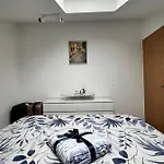 Prova S Pogledom Na I Besplatnim Parkingom Apartamento Zadar
