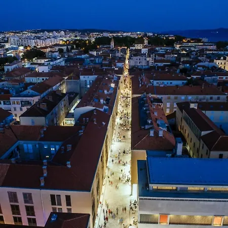 Prova S Pogledom Na I Besplatnim Parkingom 公寓